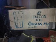 falcon öl Glas 