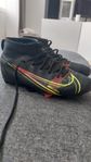 Fina fotbollsskor Nike Mercurial stl38,5