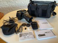 Nikon D7000, MB-D11, AF-S NIKKOR 17-55 mm och väska