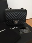 Chanel black square mini chevron lambskin leather, kvitto