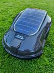 Husqvarna automower solar hybrid robotgräsklippare. 
