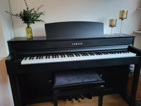 Piano Yamaha CLP 575