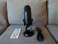 Blue Yeti USB Mikrofon med bordstativ