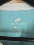 Nike t-shirt