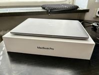 MacBook Pro 2020 | 13" | 16GB ram | Touch Bar