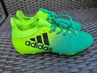 Forbollsskor Adidas strl 40