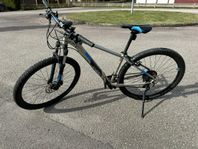 MTB Cube Attention 29”