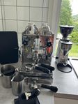 kaffemaskin kaffekvarn med tillbehör 