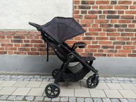 Barnvagn Baby Jogger City Mini GT2 + bricka + regnskydd