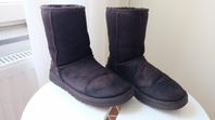 UGG Chestnut Brown - Stl: Eur 38