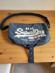 Blå strandväska av märker Superdry