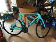 Bianchi Aria Disc Racercykel