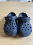 Barnskor Crocs storlek 24