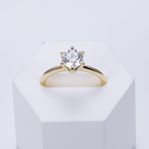 Förlovningsring med 1 ct Diamant (+46 000 kr)