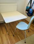 Ergonomiskt designat barnbord och stol ”Galcano Tecnica”