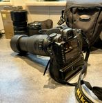Nikon D90 med 4 objektiv + tillbehör
