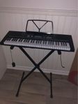 Keyboard -piano med stativ