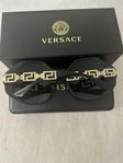 solglasögon från Versace 