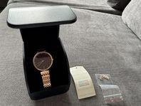 Armani Exchange kvinnors klocka med kristaller
