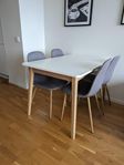 Köksbord+stolar, vardagsrumsbord, skrivbord, barstolar