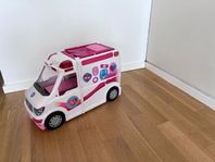 Barbie ambulans i fint skicka