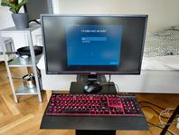 Stationär gaming-dator med komplett setup