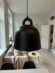 Normann Copenhagen Taklampa Bell (M) Svart