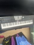 Fint mkt bra Beg  Roland BK 9 Keyboard!