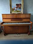 Piano bortskänkes Nylund & Son mahogny 