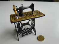 SINGER TOLEDO MINIATYR 24 KARART GULD