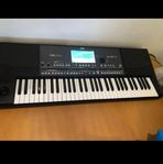 Korg PA 600 