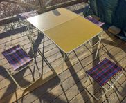 Campingset 60-70-talet, bord + 4 kryss-stolar. Äkta retro.