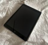 iPad (5th generation) 32gb MP2F2KN/A