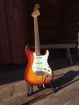 Fender Vintera 70s Stratocaster PF, Sienna Sunburst