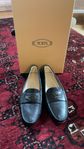 TOD’S loafers, svarta skinnloafers, driving loafers 38,5