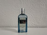 Abercrombie & Fitch First Instinct Blue EdP