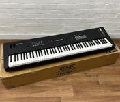 Yamaha MX88 88 tangenter Synthesizer Keyboard - Helt NY