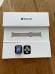 Apple Watch SE GPS 2022 40mm Starlight Aluminium S/M