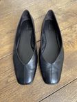 The Row Eva Two ballerina flats 