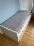 Sängstomme med förvaring 90x200 + madrass