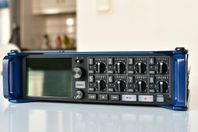 Zoom F8n field recorder (as new) + Power supply