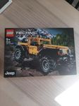 Oöppnad Lego Jeep Wrangler (42122)