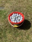 stor hink med 190 golfbollar