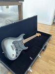 Fender Stratocaster + hardcase 