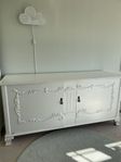 Tv-möbel/sideboard i shabby chick-stil