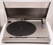 Kenwood KD-9X Linear Tracking Turntable (1982)