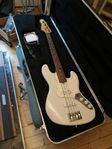 Warmoth 30" jazz bass