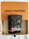 Louis Vuitton passfodral