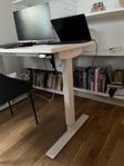 Skrivbord - höj/sänkbart