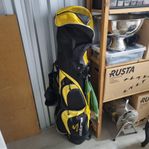 golfbag med div klubbor